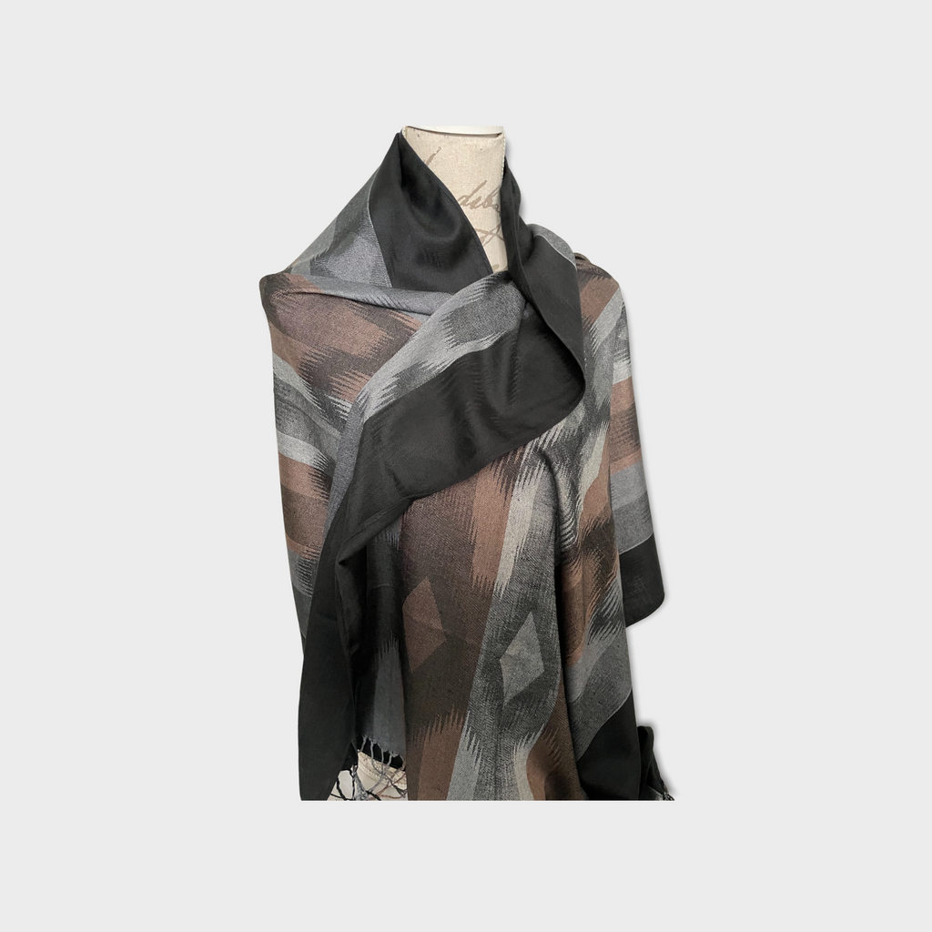 Pashima shawl from the Philippines ABSTRACT Black