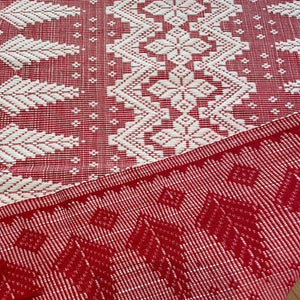 Inabel bed or table runner, red and white