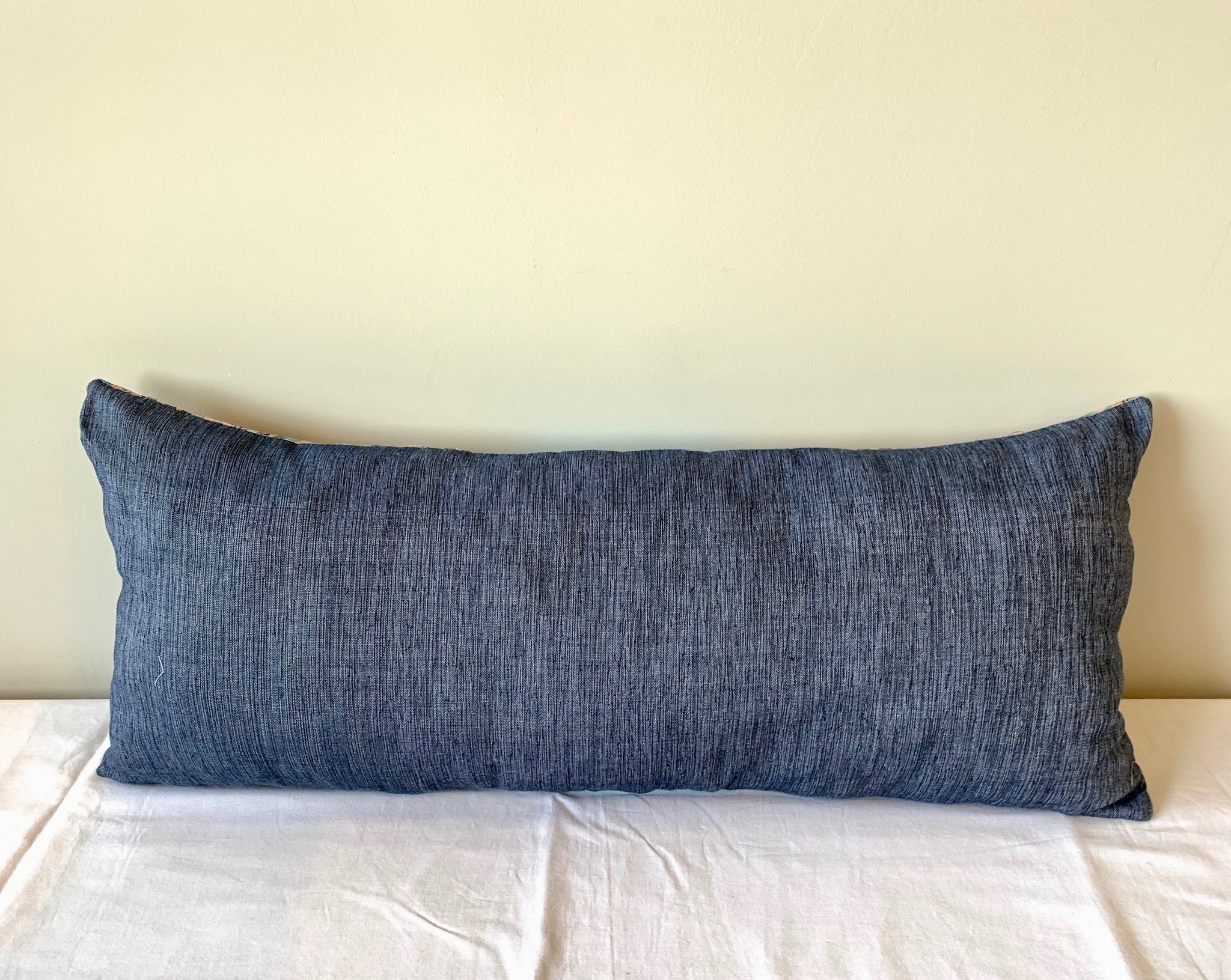 Long Kantarines lumbar pillow *Turquoise/pink