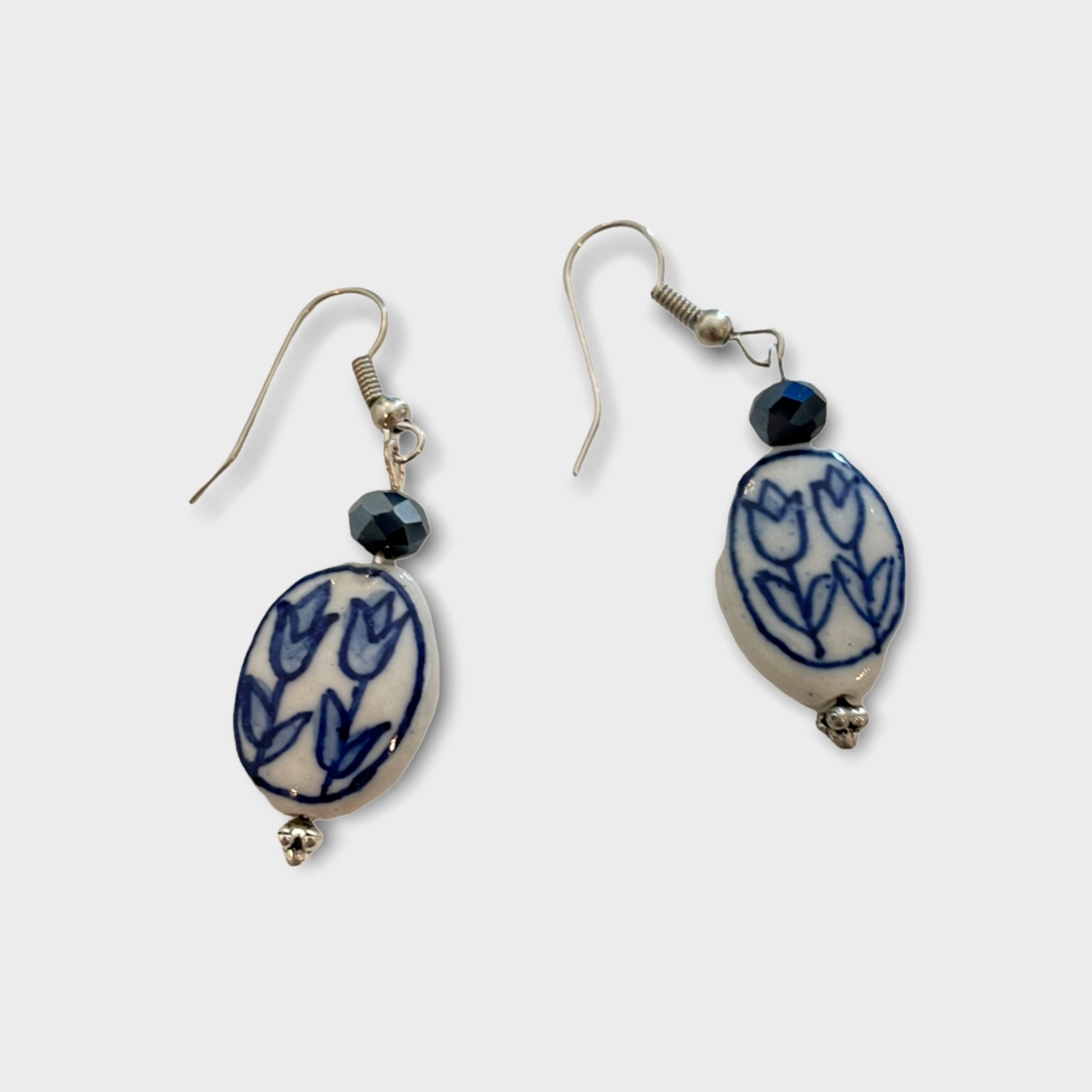 Delft blue ceramic set of bracelet and earrings TULIP