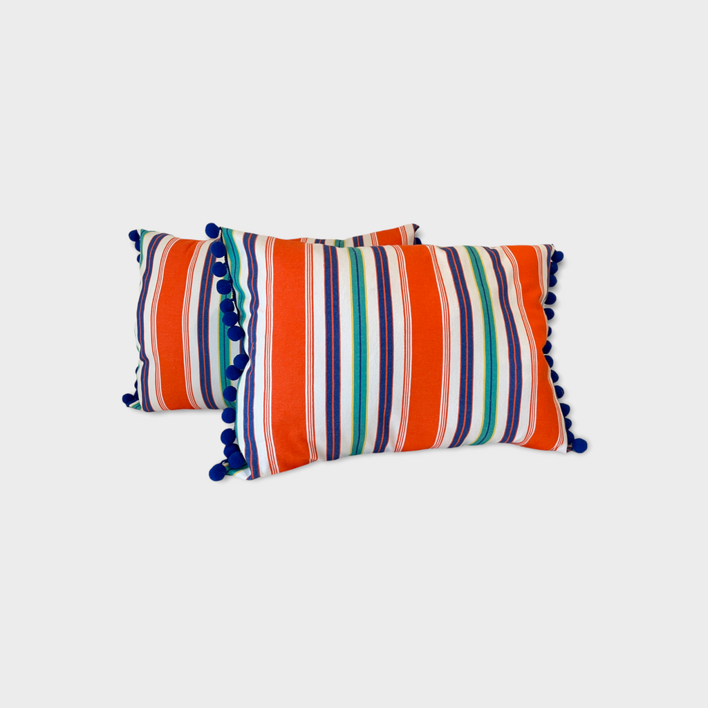 Dutch Heritage pillow 'Rode rok'