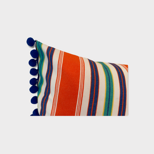 Dutch Heritage pillow 'Rode rok'