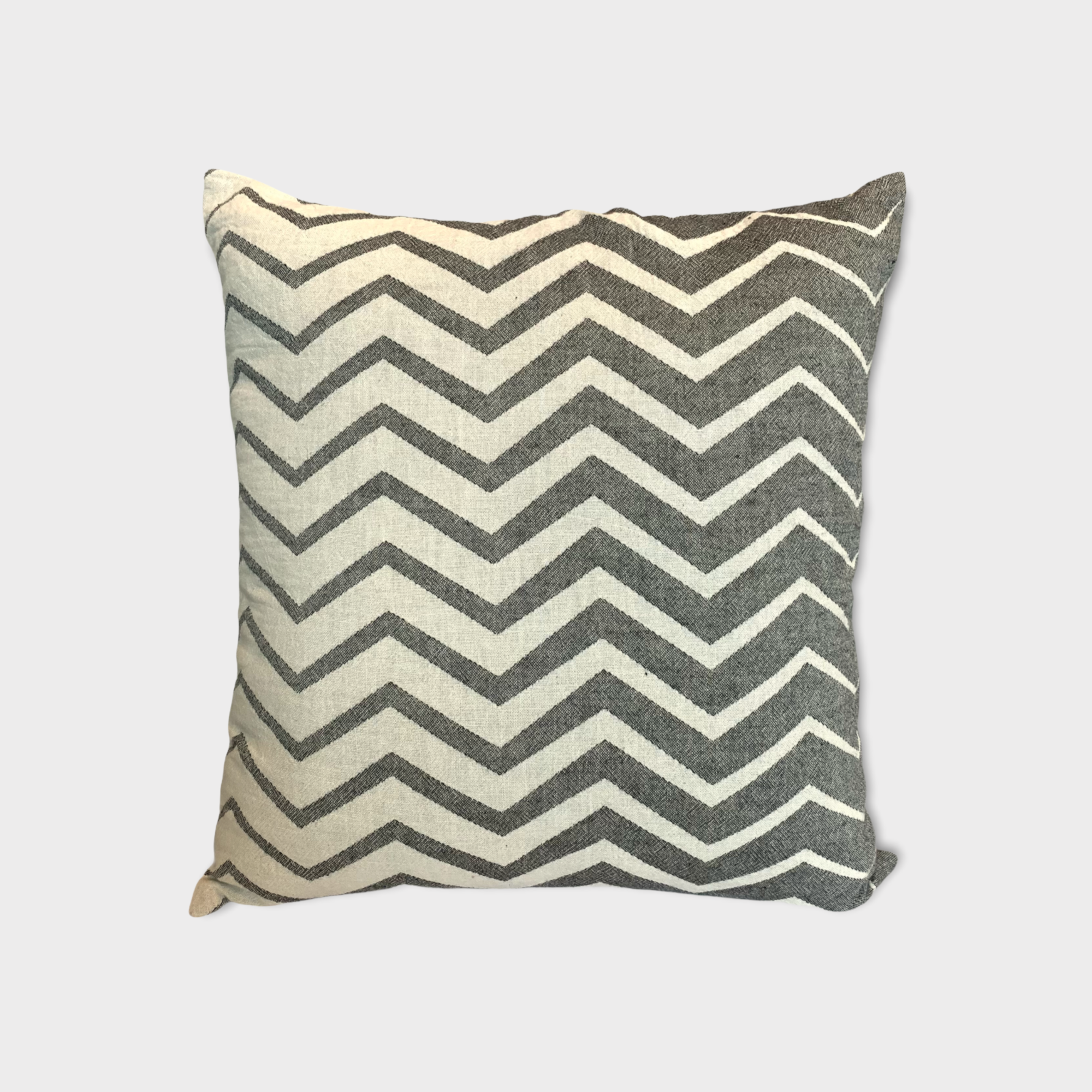 Handwoven pillow cover ZIGZAG from Turkey